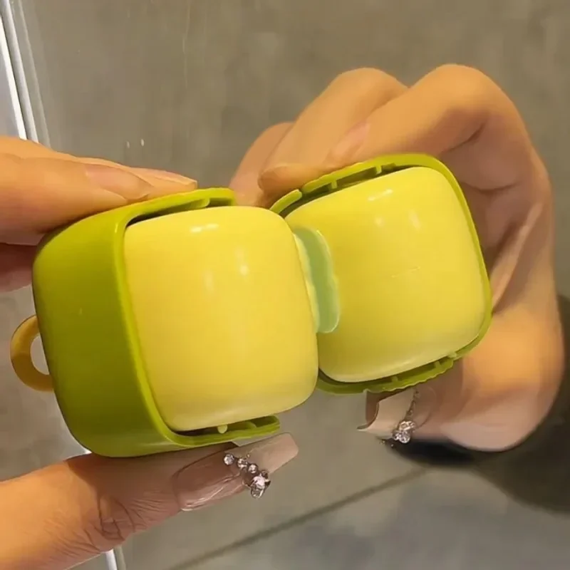 Mini Reusable Washable Lint Roller for Clothes Pets Furniture Cleaning - Image 2